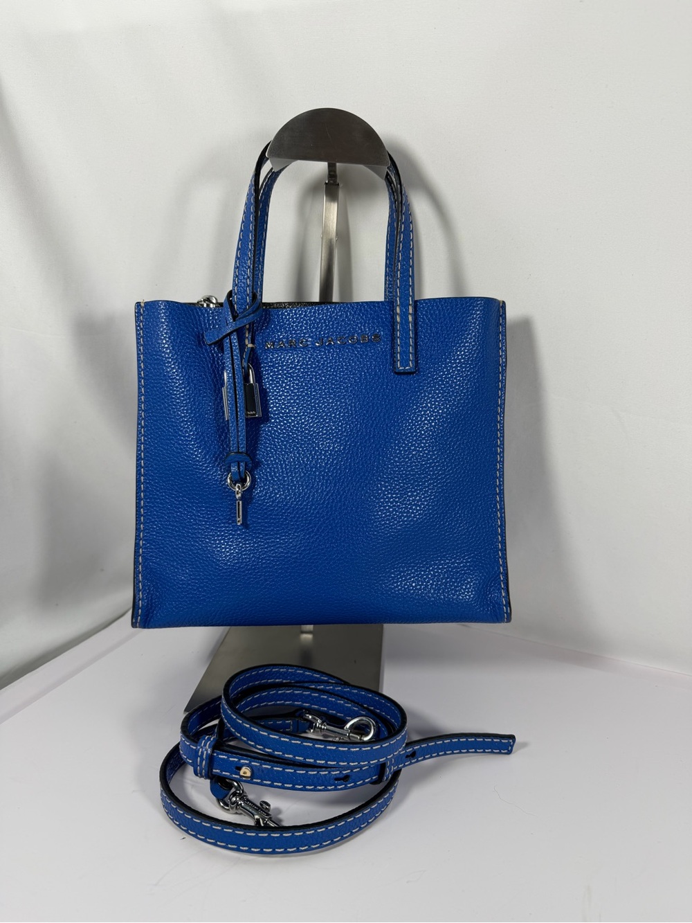 4296: MARC JACOBS Mini Grind Blue Pebbled Leather Crossbody Tote Bag
